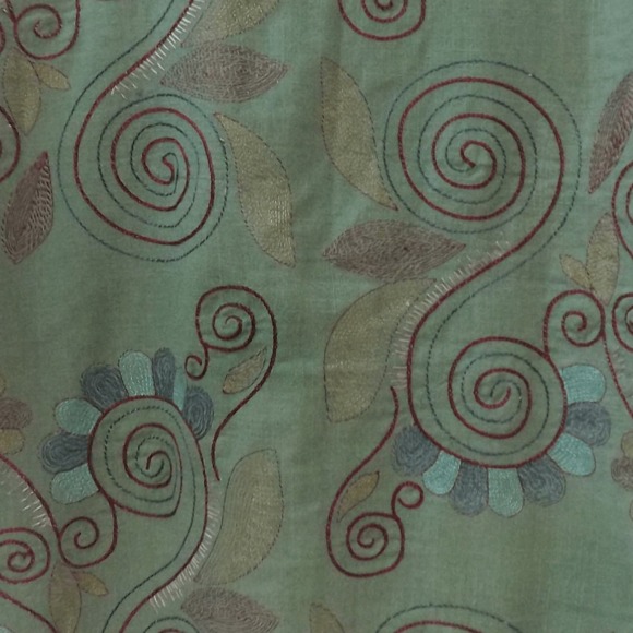 Designer Embroidered Lagenlook Linen Jacket. - Picture 3 of 3